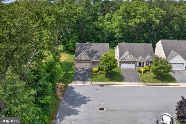 187 WAYPOINT DR, Lancaster, PA 17603