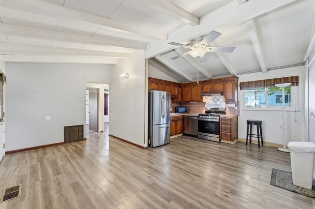 30000 Kasson Rd 2H27 Sunset Dr, Tracy, CA 95304