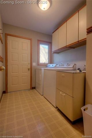 4316 Lehigh Drive, Troy, MI 48098