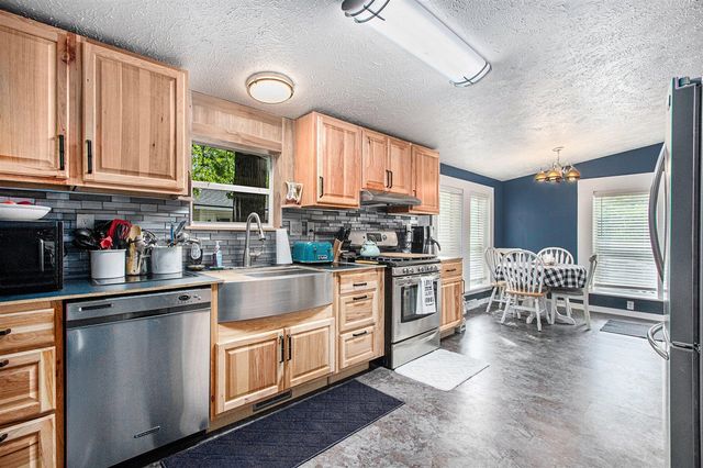 13262 Country Ln, New Buffalo, MI 49117