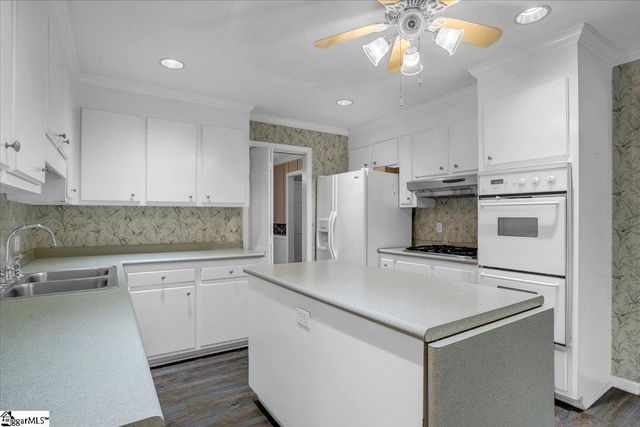 17 Seabury Drive, Greenville, SC 29615