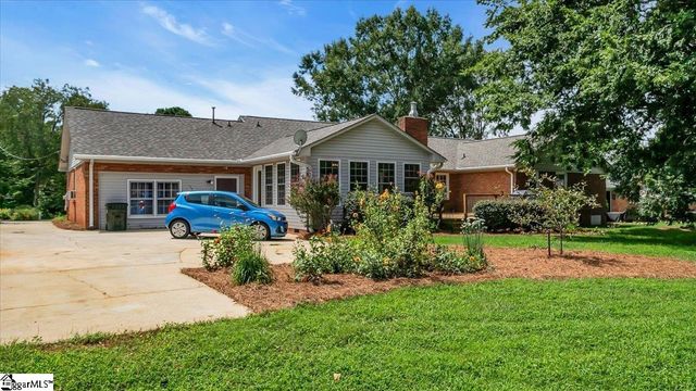 17 Seabury Drive, Greenville, SC 29615