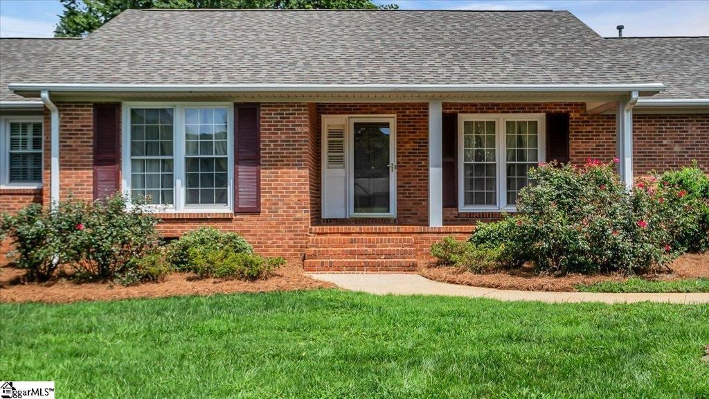 17 Seabury Drive, Greenville, SC 29615