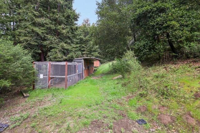 17386 Tressel Pass Road, Boulder Creek, CA 95006