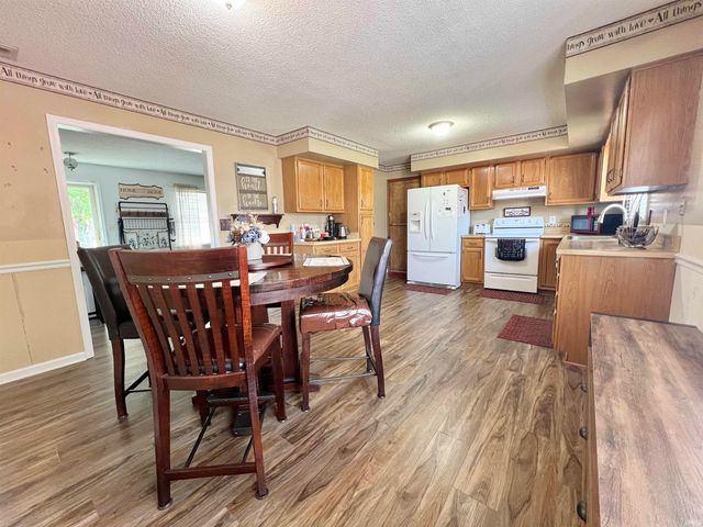 2833 Terri Lane, Newburgh, IN 47630