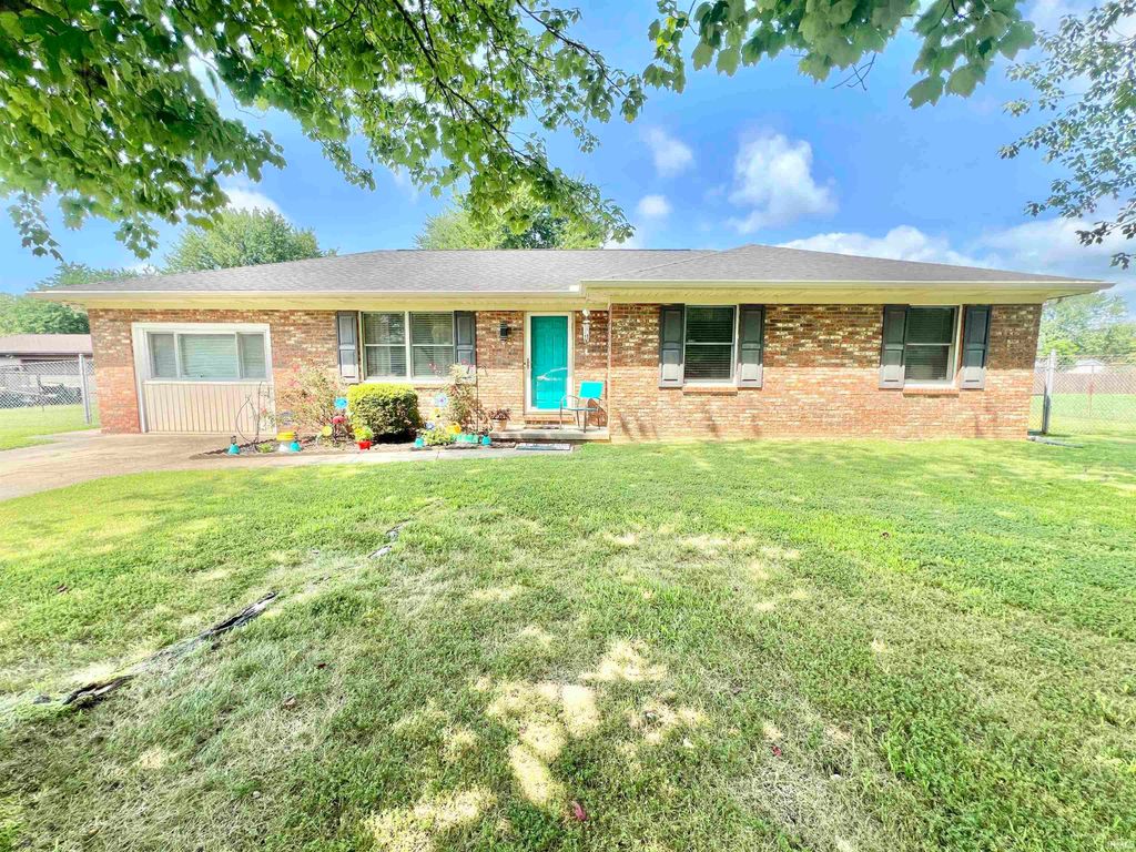 2833 Terri Lane, Newburgh, IN 47630