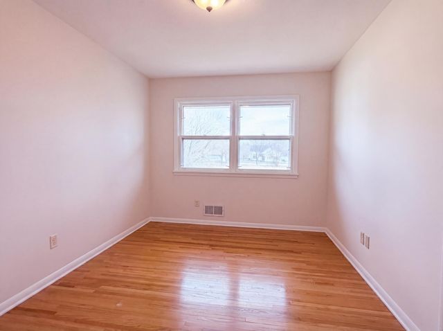 354 111th Avenue NW, Coon Rapids, MN 55448