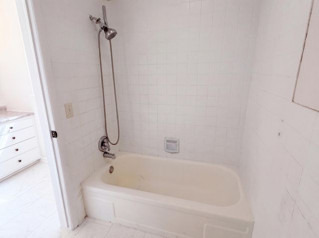 354 111th Avenue NW, Coon Rapids, MN 55448