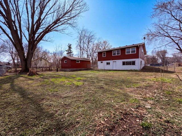 354 111th Avenue NW, Coon Rapids, MN 55448