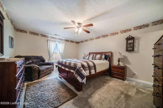 181 Shawnee Cir, Mt Washington, KY 40047