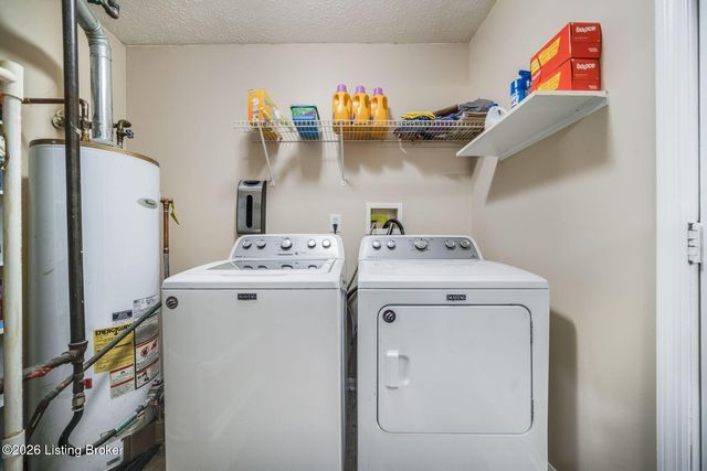 181 Shawnee Cir, Mt Washington, KY 40047