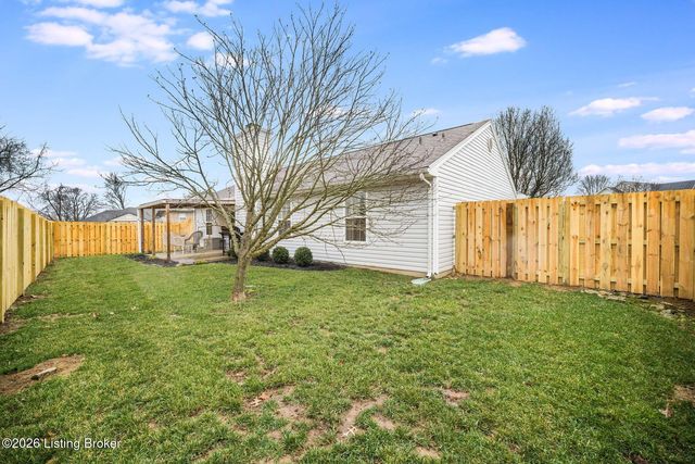 181 Shawnee Cir, Mt Washington, KY 40047