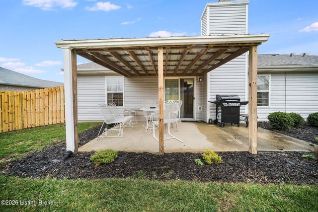 181 Shawnee Cir, Mt Washington, KY 40047