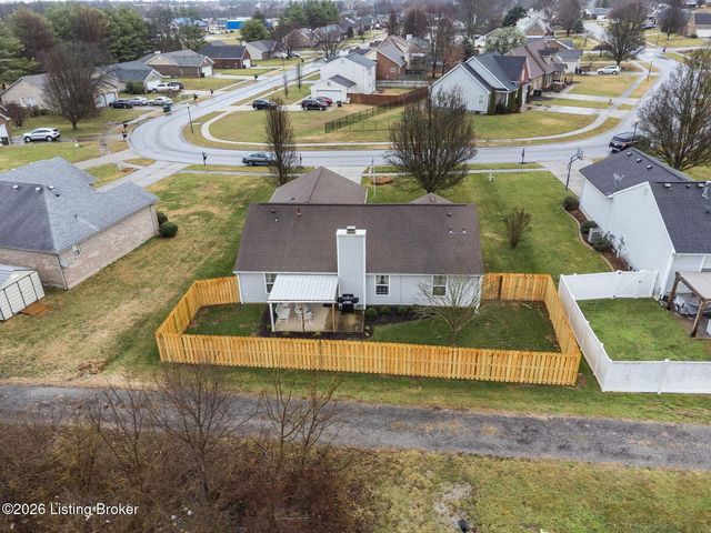 181 Shawnee Cir, Mt Washington, KY 40047