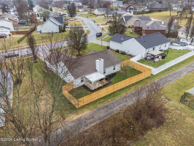 181 Shawnee Cir, Mt Washington, KY 40047