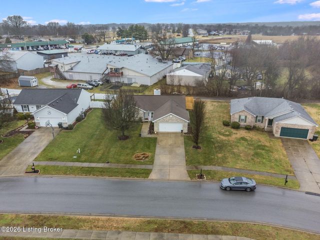 181 Shawnee Cir, Mt Washington, KY 40047