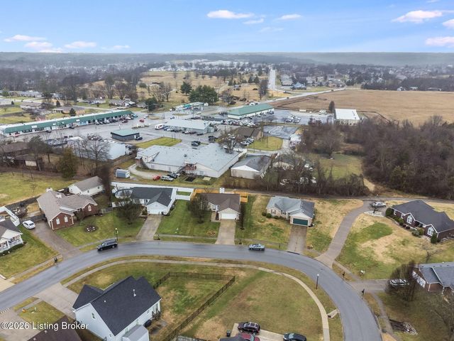 181 Shawnee Cir, Mt Washington, KY 40047