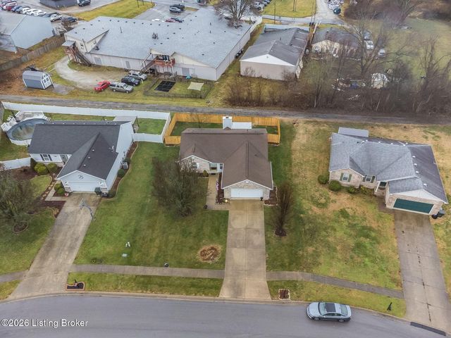 181 Shawnee Cir, Mt Washington, KY 40047