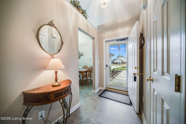 181 Shawnee Cir, Mt Washington, KY 40047