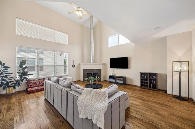 5218 Petty Street F, Houston, TX 77007