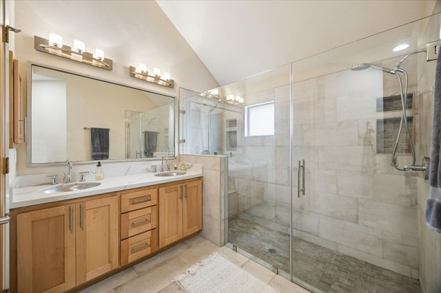 5218 Petty Street F, Houston, TX 77007