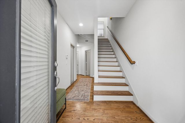 5218 Petty Street F, Houston, TX 77007