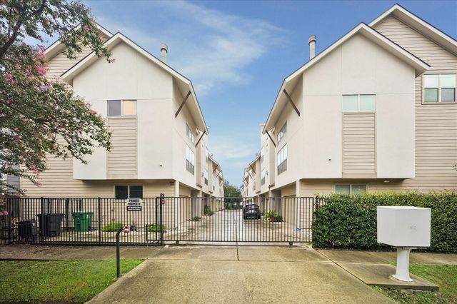 5218 Petty Street F, Houston, TX 77007