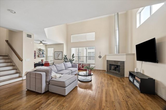 5218 Petty Street F, Houston, TX 77007
