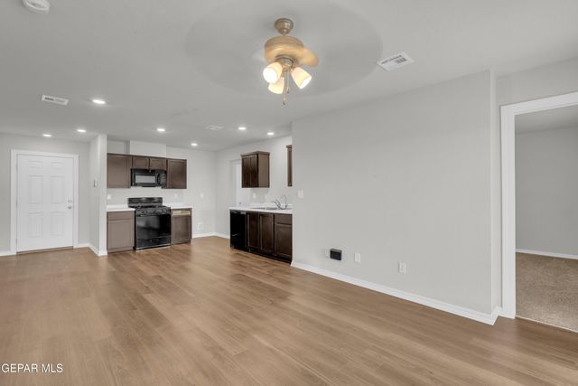 1069 WHITEBRUSH Road, Horizon City, TX 79928