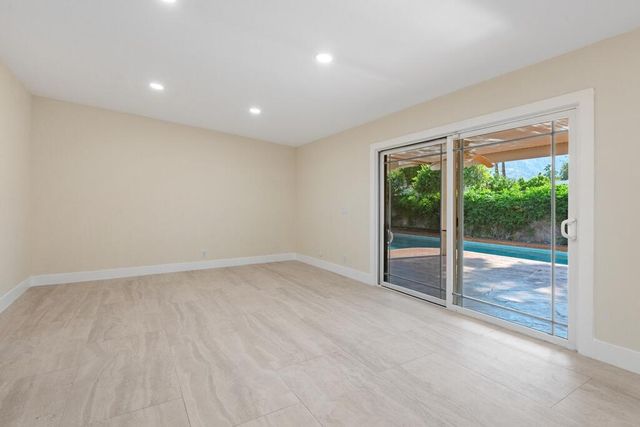 1177 N Sunrise Way, Palm Springs, CA 92262