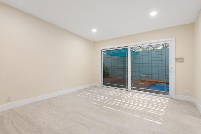 1177 N Sunrise Way, Palm Springs, CA 92262