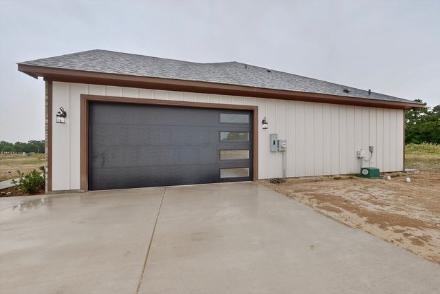4737 Pine Ridge Court, Athens, TX 75752