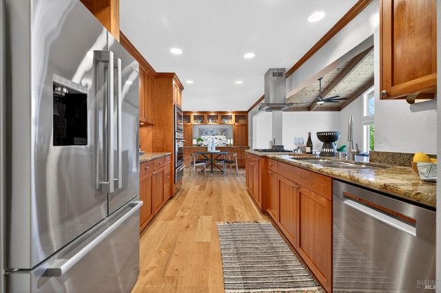 3329 Bonita Vista Ln, Santa Rosa, CA 95404