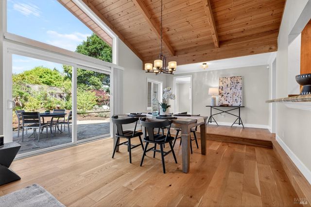 3329 Bonita Vista Ln, Santa Rosa, CA 95404