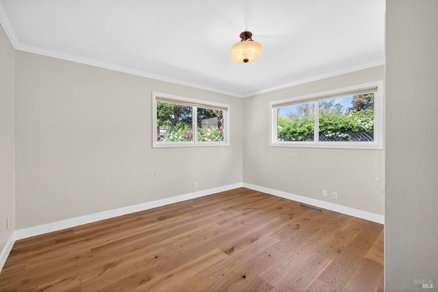 3329 Bonita Vista Ln, Santa Rosa, CA 95404