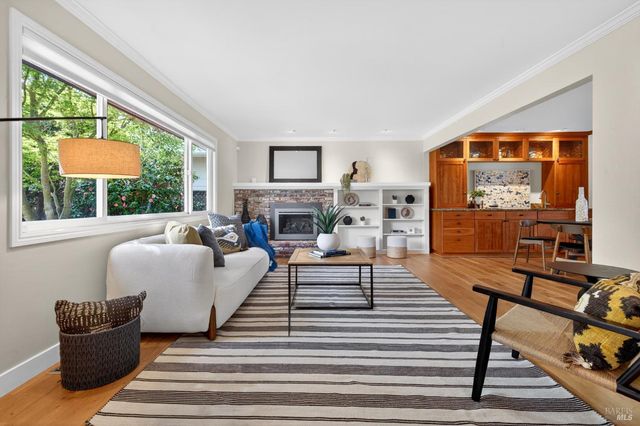 3329 Bonita Vista Ln, Santa Rosa, CA 95404