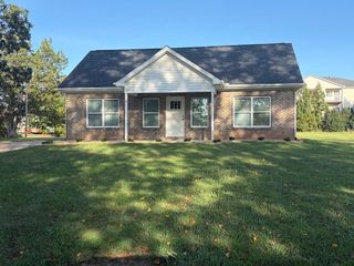 354 Whelchel Rd, Gaffney, SC 29341