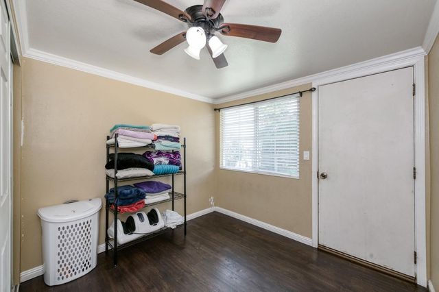 384 W Fir Avenue, Pinedale, CA 93650