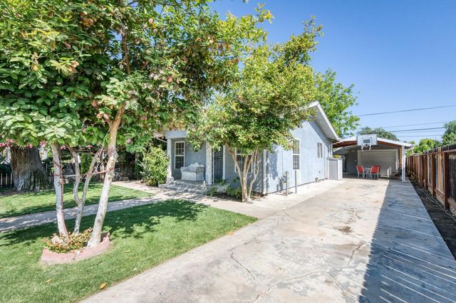 384 W Fir Avenue, Pinedale, CA 93650