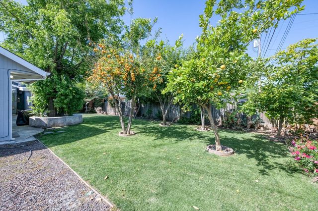 384 W Fir Avenue, Pinedale, CA 93650