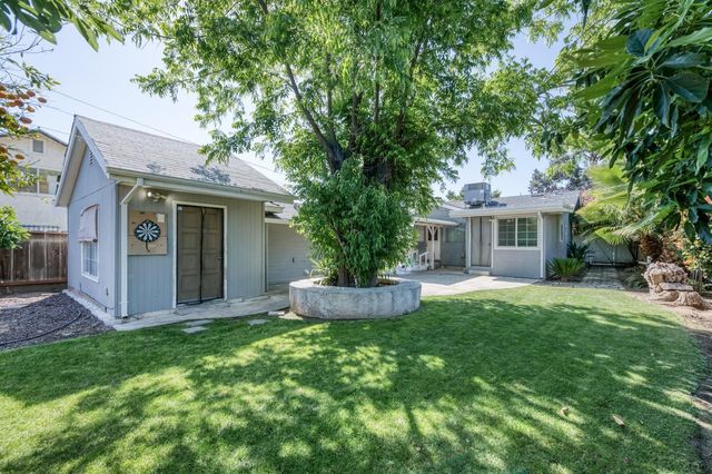 384 W Fir Avenue, Pinedale, CA 93650