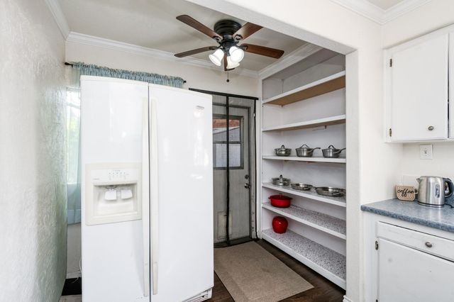 384 W Fir Avenue, Pinedale, CA 93650