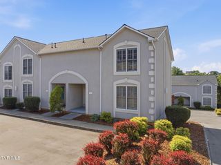 152 Bentley Parc # 61, Johnson City, TN 37615