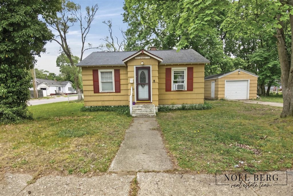 3300 8th Street, Muskegon, MI 49444