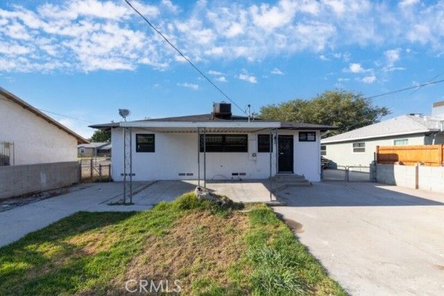 557 E Trenton, San Bernardino, CA 92404
