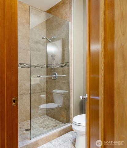 8815 Goshawk Road, Blaine, WA 98230