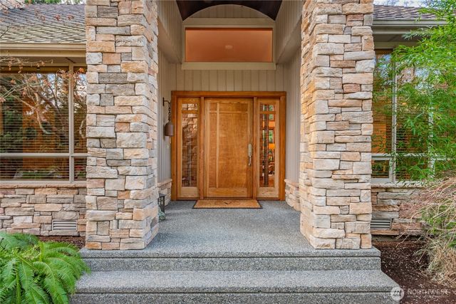 8815 Goshawk Road, Blaine, WA 98230