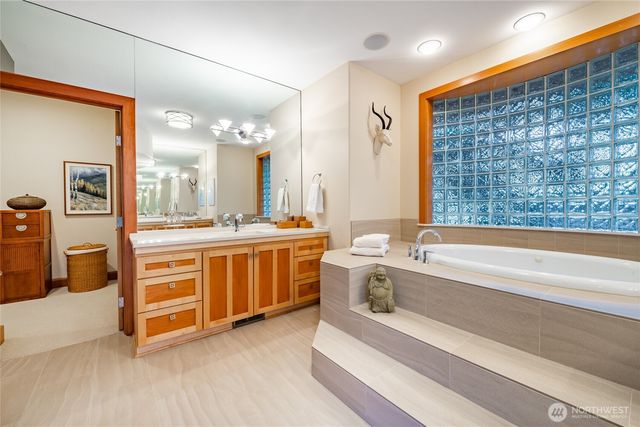 8815 Goshawk Road, Blaine, WA 98230