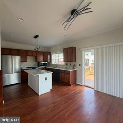 100 SAND DOLLAR CV, Stafford, VA 22554