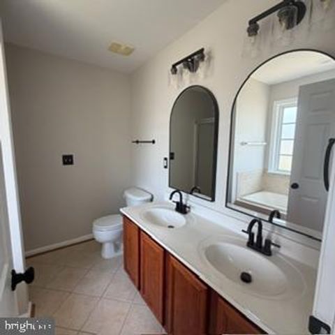 100 SAND DOLLAR CV, Stafford, VA 22554